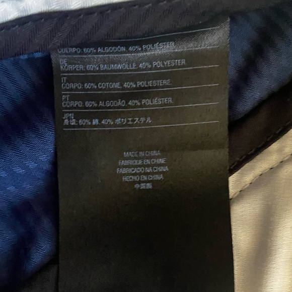 Volcom Shorts • Black • Men’s Size 32 - Picture 4 of 7